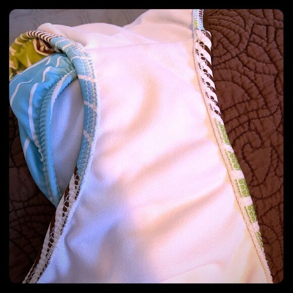 IslandāSoulā
BikiniĀ Bottomā
š“ - Picture 3 of 4